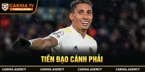 tiền đạo cánh phải